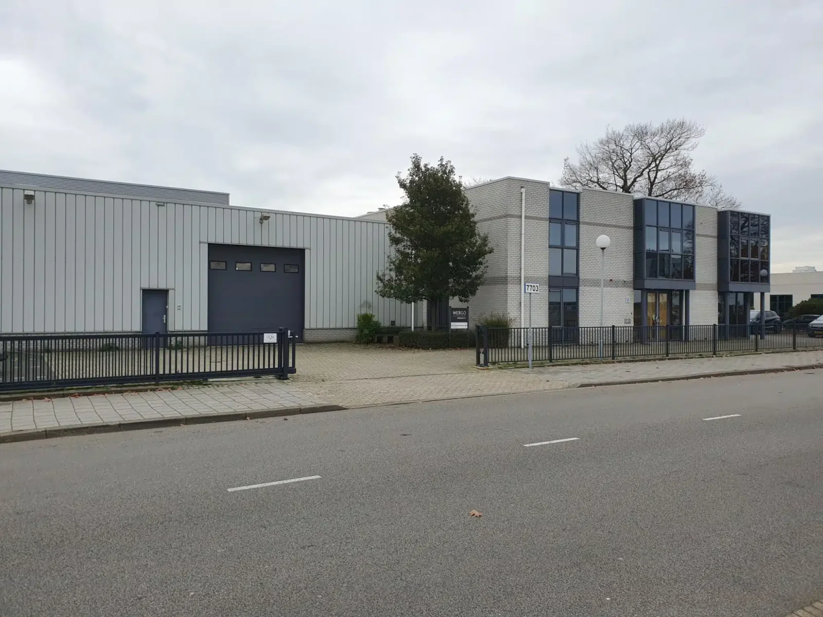 Bedrijfspand van Wergo Afbouw aan de Langendijk in Eindhoven
